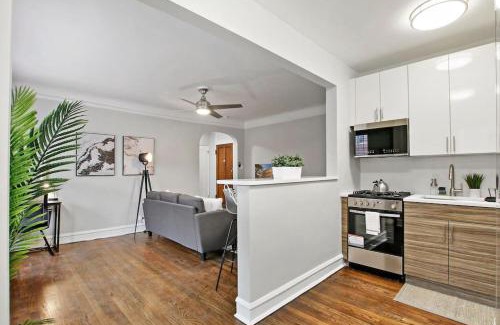 Evanston Wohnung | Lovely 1BR Apt in Evanston - Elmwood 105
