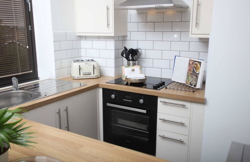 Watford Town Centre Wohnung | Stilvolle, atemberaubende 2-Bett-Wohnung Plus! Gratis Parkplätze