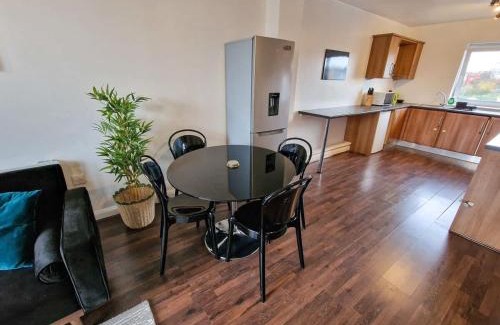 Chorlton-on-Medlock Wohnung | Lovely 3 Bed Close to Centre by City SuperHost