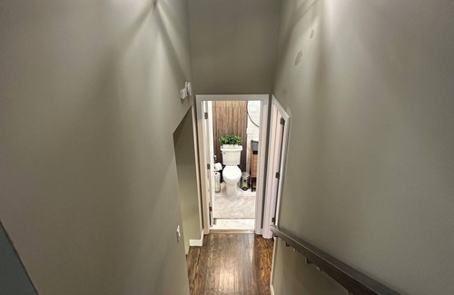 Villa Park Haus | Lovely 3-bedroom house in Villa Park with WiFi and AC