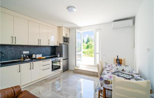 Metohija Wohnung | Lovely Apartment In Ponikve