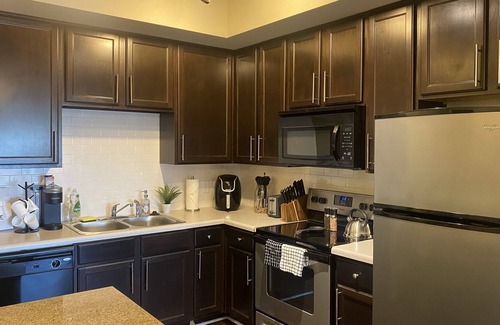 Cardinal Heights Wohnung | Lovely Apartment Unit Near Hospitals