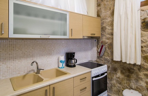 Aristotelis Wohnung | Lovely comfortable apartment on a hill by the sea