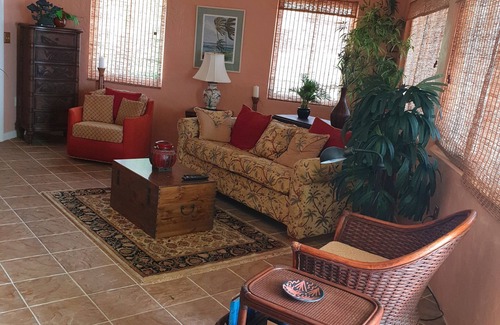 West End Hütte | Lovely cottage situated on the Beach with Beautiful ocean views
