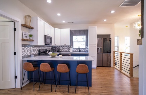 Kirkwood Haus | Lovely E. Lake 3bd/2bth, walkable to restaurants, parks, E. Lake golf course!