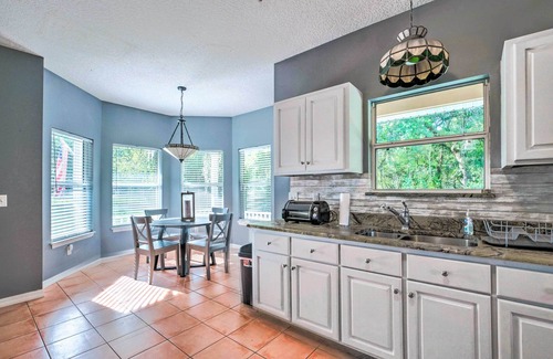 Edgar Haus | Lovely Hawthorne Home w/ Private Boat Dock!