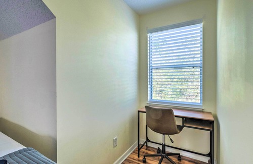 Edgar Haus | Lovely Hawthorne Home w/ Private Boat Dock!