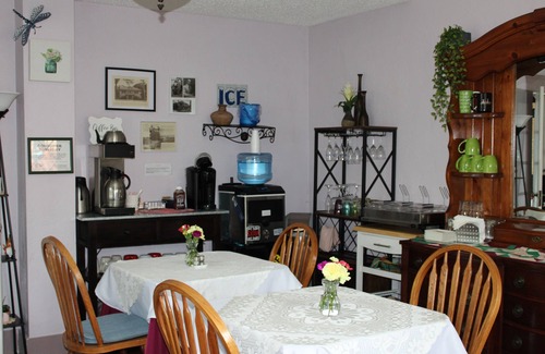 Daytona Beach Haus | Lovely Historic home in the heart of Daytona Beach. Close to everything!