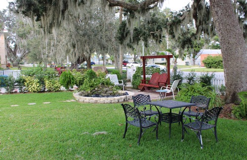 Daytona Beach Haus | Lovely Historic home in the heart of Daytona Beach. Close to everything!