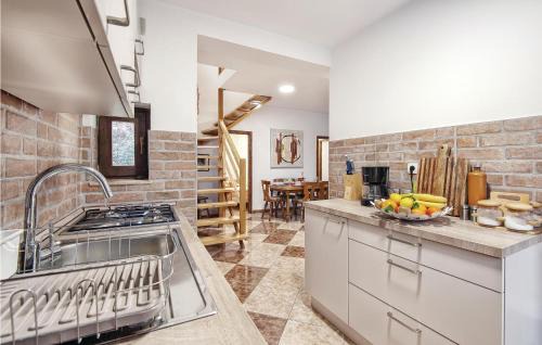 Tuhelj Haus | Lovely Home In Tuhelj With Sauna