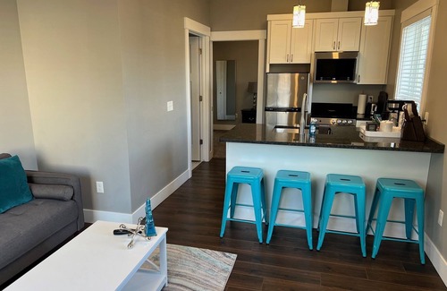 Riverfront Wohnung | Lovely Modern Space - Teal