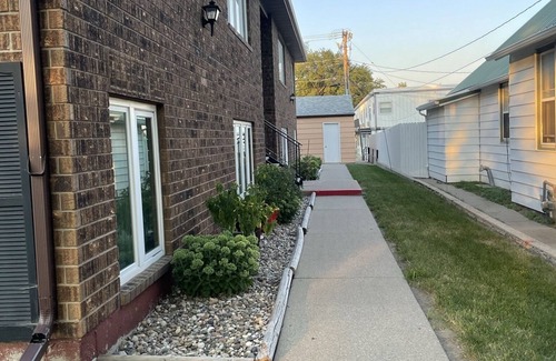 Bismarck Eigentumswohnung | Lovely, Quiet Downtown Bismarck Condo