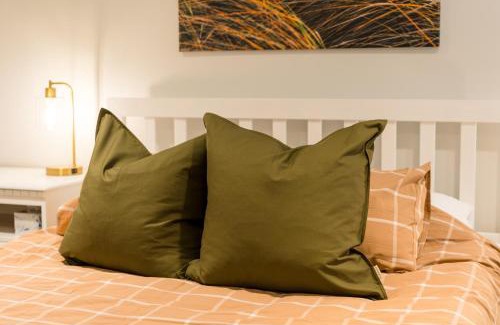 Conneaut Lakeshore Bed & Breakfast | Lovely, Two Bedroom Apartment with tons of space