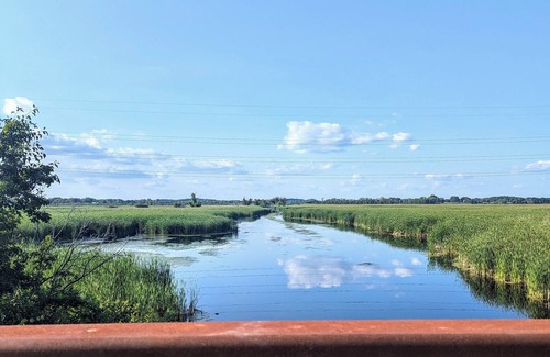 McFarland Haus | Lovely Waterfront Two Bedroom House