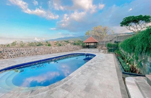 Kayu Putih Villa | Lovina Seaview Hill Villa