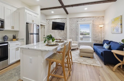 Laurel Wohnung | Loving Loft Suite, Laurel, Coffee Bar, Walkable