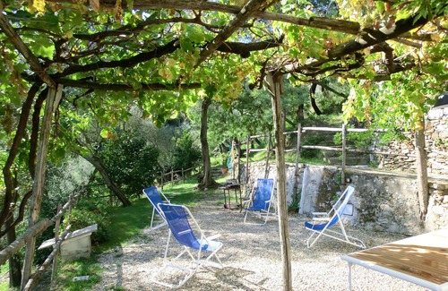 Chiavari Villa | Liebevoll restauriertes Landhaus in Olivenhain mit Weinberg 10 Minuten vom Meer entfernt