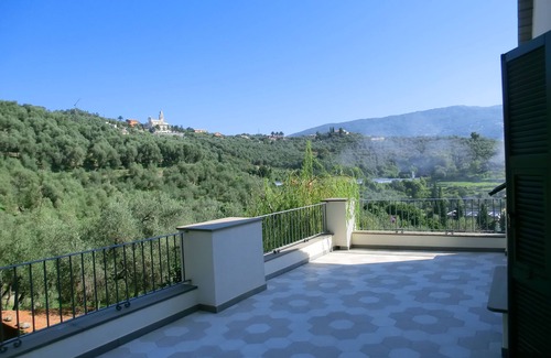 Chiavari Villa | Liebevoll restauriertes Landhaus in Olivenhain mit Weinberg 10 Minuten vom Meer entfernt
