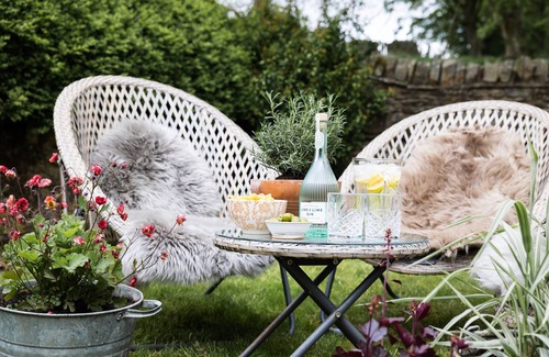 Barnard Castle Hütte | Low Thearns