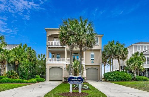 Long Bay Estates Wohnung | Low Tide Too-Stunning Oceanfront Home