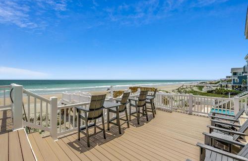 Long Bay Estates Wohnung | Low Tide Too-Stunning Oceanfront Home
