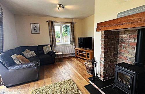 Llanddewi Ystradenny Haus | Lower Pentre