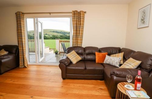 Llanddewi Ystradenny Haus | Lower Pentre