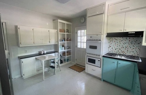 Highlands - Perkins Haus | LSU Retreat Cozy, Clean, and Close to Everything