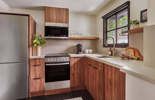 Historic Tennis Club Villa | Lucille Palm Springs