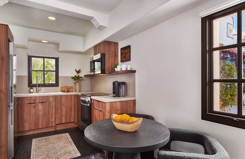 Historic Tennis Club Villa | Lucille Palm Springs