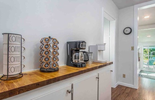 Northern Lower Peninsula Haus | Ludington Beach House on Lakeshore 1.5 Blocks from the beach