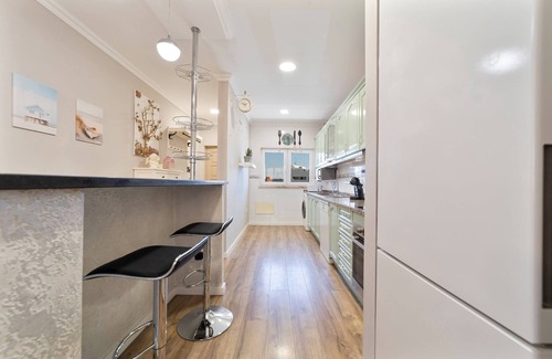 Branqueira Wohnung | Lumen Stay by HelloVacations