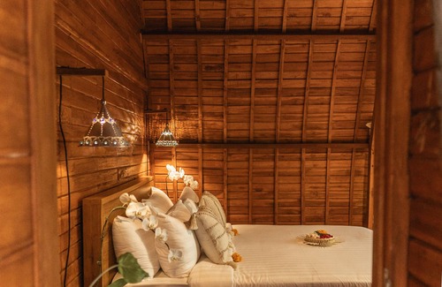 Nyuh Kuning Bed & Breakfast | Lumeria Yoga
