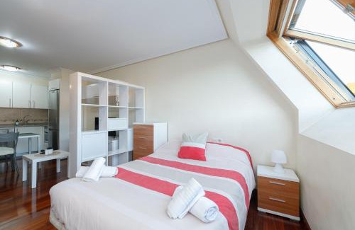 Teis Wohnung | Luminoso ático para dos by CABANA Rentals