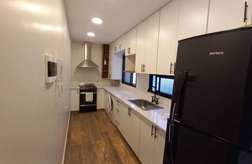 Almagro Wohnung | Luminous Semi-apartment 2 Rooms with Balcony Terrace