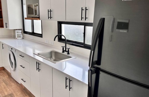 Almagro Wohnung | Luminous Semi-apartment 2 Rooms with Balcony Terrace