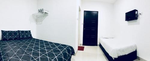 Lunas Hotel | LunaStay (Shared Common Area)