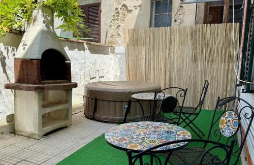 Pisa Wohnung | Lungarno - Giardino e Vasca Spa