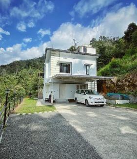 Udumbanchola Haus | Lush Green-Homestay