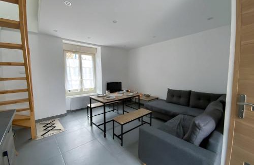 Parigne-lʼEveque Wohnung | Lutece - Parking - Jardin - 4pers - Rêve au Mans