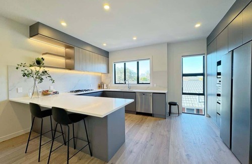 Greenlane Eigentumswohnung | Lux 4B Holiday House in Greenlane - ASBshowgrounds