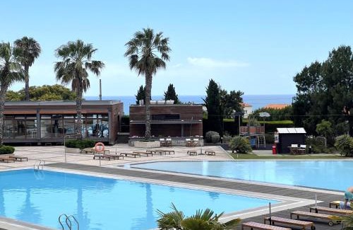Cascais Wohnung | Lux Apt in Priv Condo with Pool, near Beach, Parking & Easy Access to Lisbon