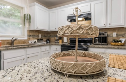 East Point Haus | 6 Minuten vom Flughafen entfernt! 10 Minuten in die Innenstadt! 15 Minuten vom M-Benz Stadion entfernt!