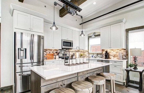 Blue Ridge Eigentumswohnung | Luxurious loft escape at Down Town Blue Ridge! Walk to everything! No driving!