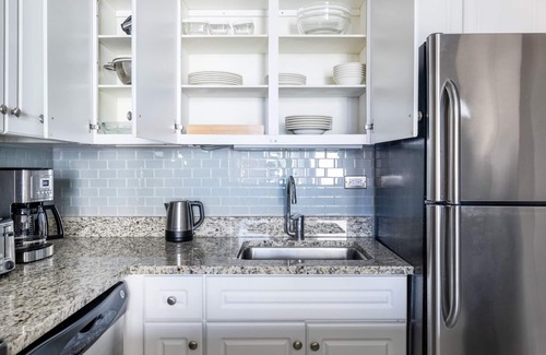 Rush and Division Wohnung | Lux River North 1BR w/ Gym, W/D, near Magnificent Mile, by Blueground