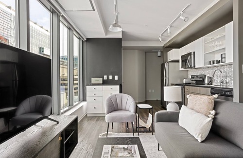 Theatre District Wohnung | Luxe Chinatown/Theater District 1BR w/ Gym & W/D, nr T, by Blueground