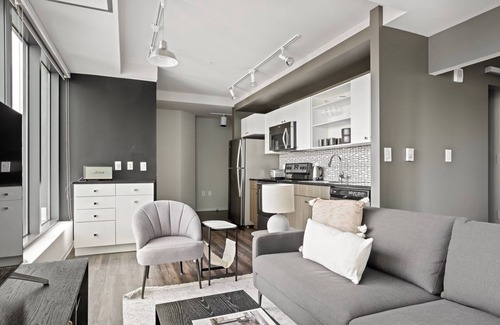 Theatre District Wohnung | Luxe Chinatown/Theater District 1BR w/ Gym & W/D, nr T, by Blueground