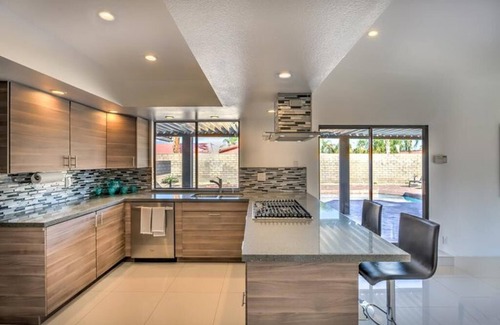 Sunrise Vista Chino Haus | Luxe Moderne Escape - Private Pool & Spa + 360 ° Ansichten