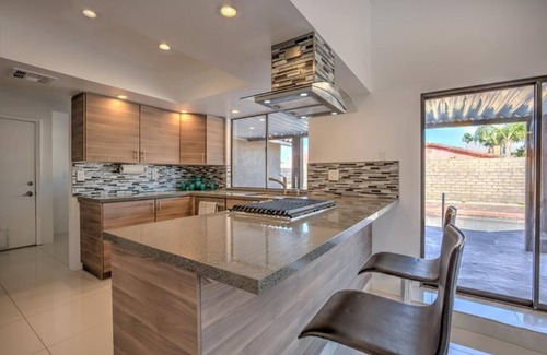 Sunrise Vista Chino Haus | Luxe Moderne Escape - Private Pool & Spa + 360 ° Ansichten