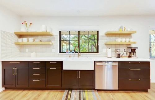 Grass Valley Haus | Luxe Private Lakefront Getaway with Hot Tub!